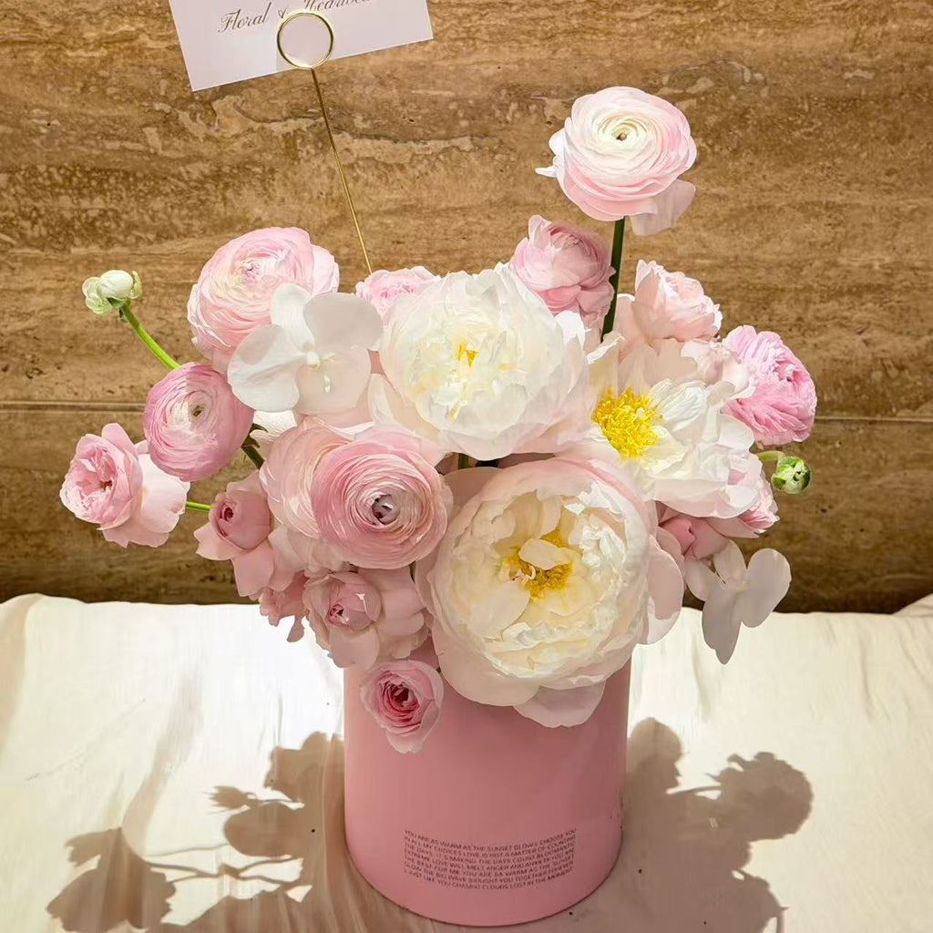 Rosé Poetry Arrangement